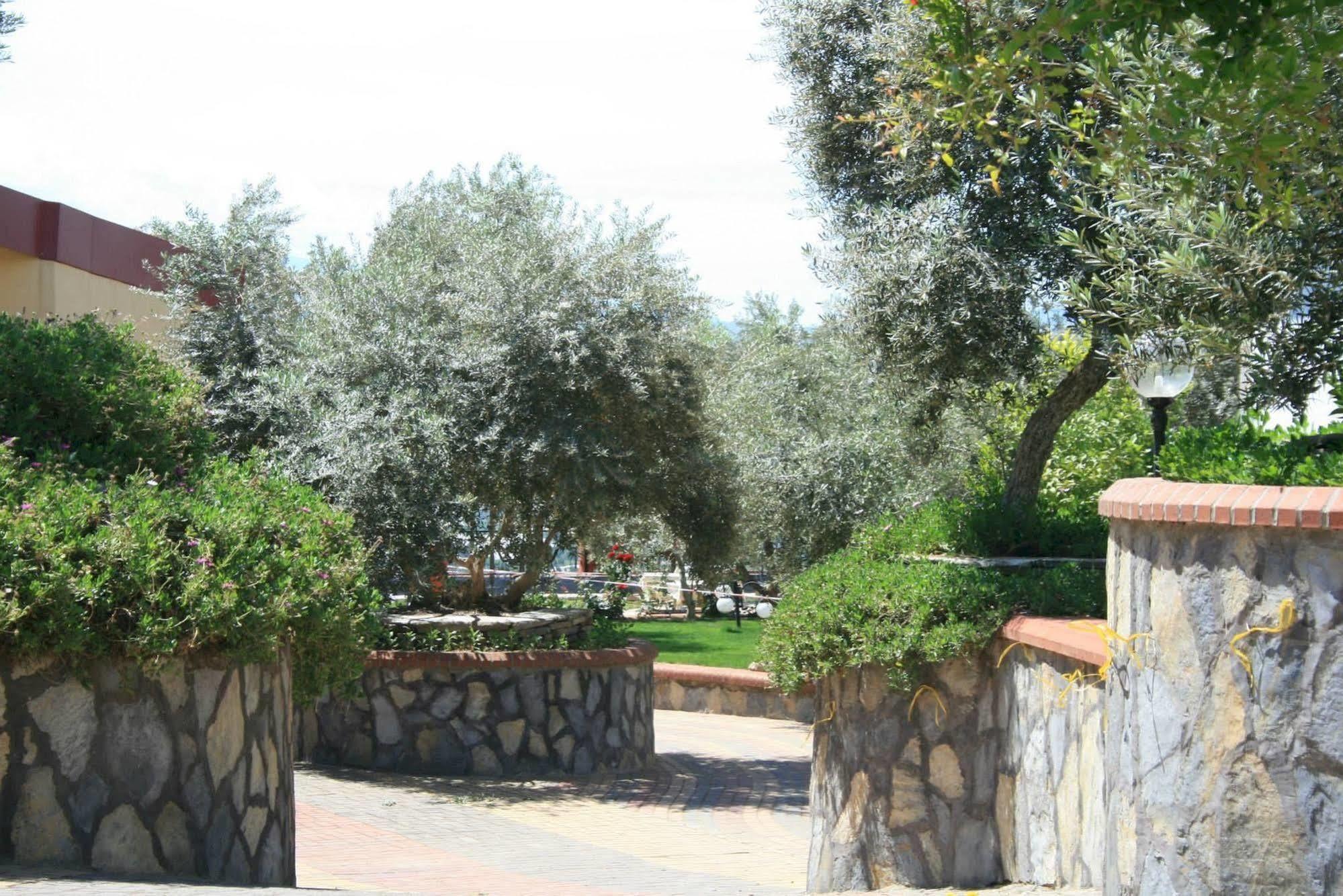 Nysa Hotel Sultanhisar Exterior photo