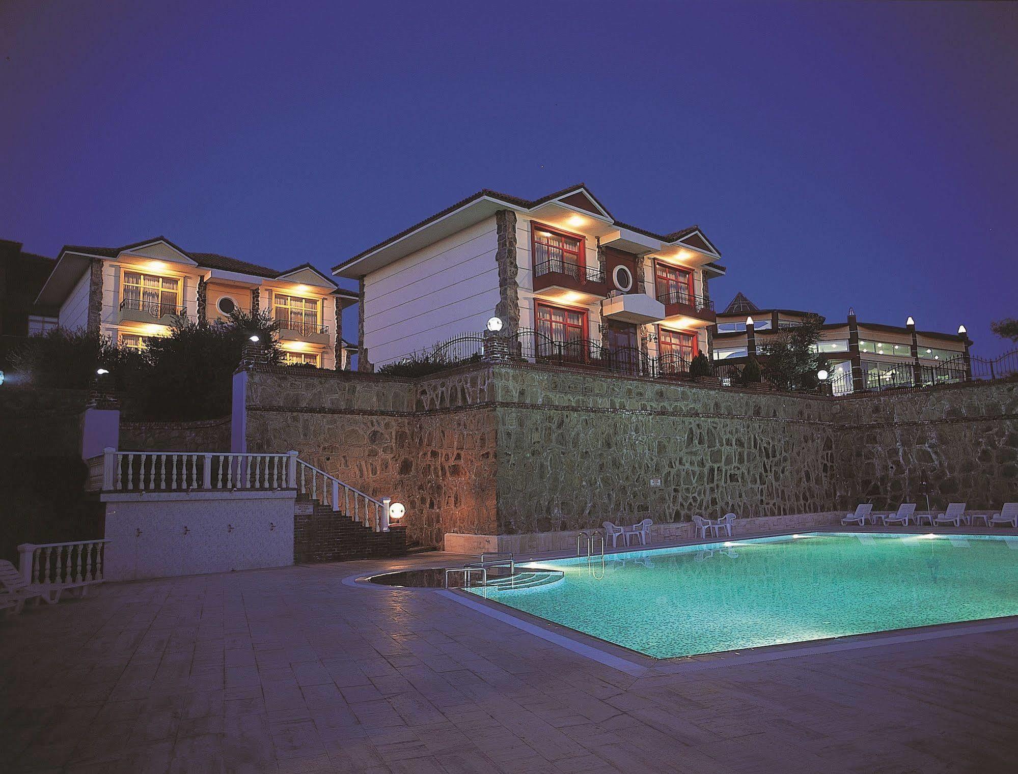 Nysa Hotel Sultanhisar Exterior photo